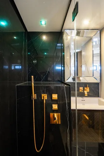 Island Majesty Yacht Photos Pics 