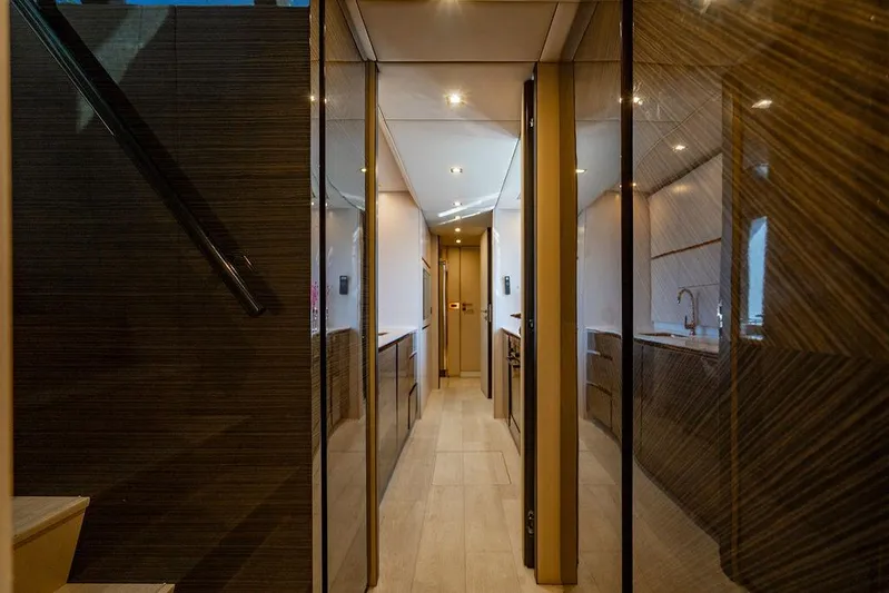 Island Majesty Yacht Photos Pics 