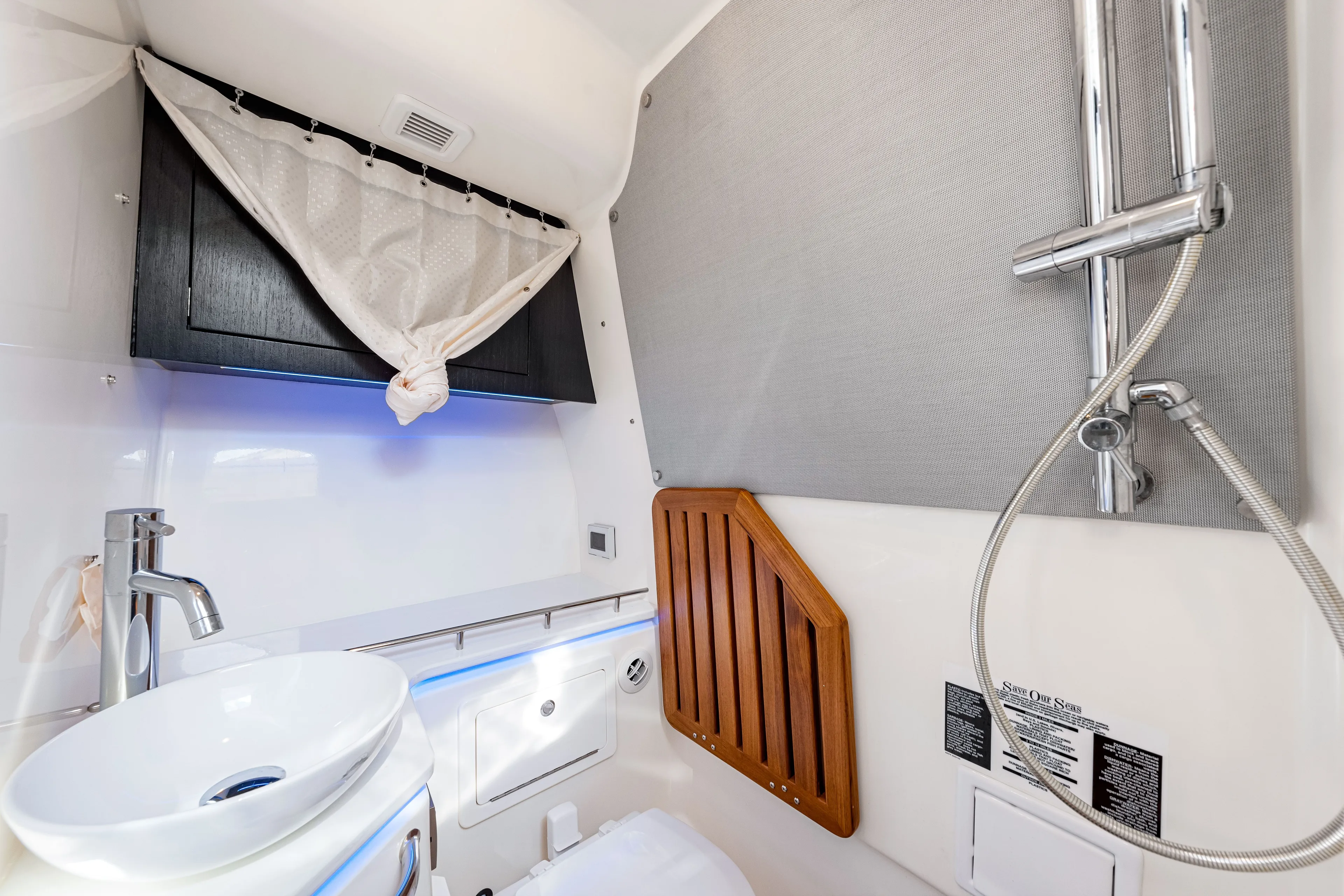 The Long Way Yacht Photos Pics 