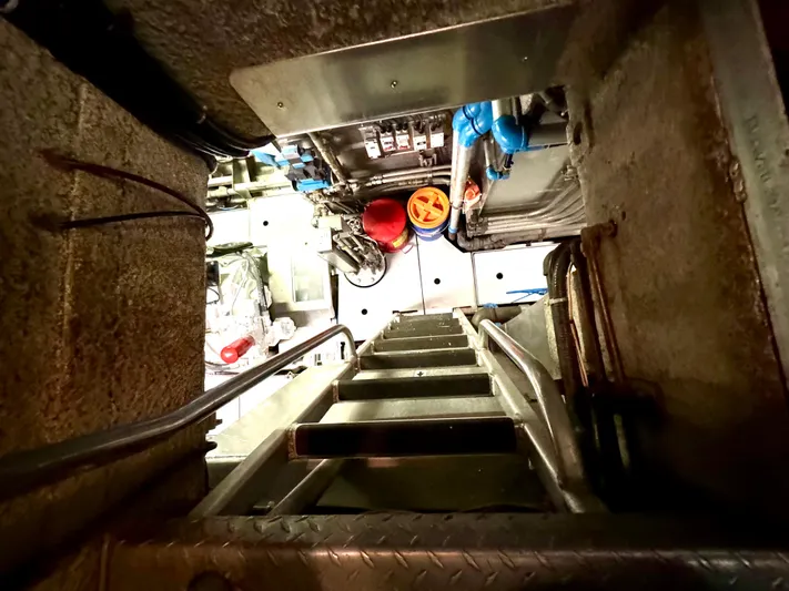 Western Shore Yacht Photos Pics 