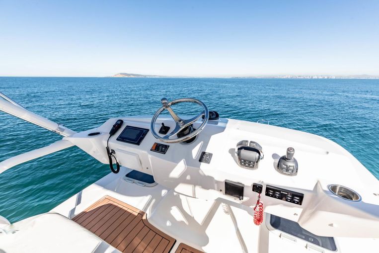 2018-38-pursuit-385-offshore