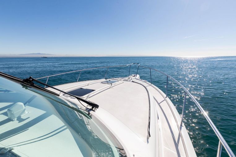 2018-38-pursuit-385-offshore