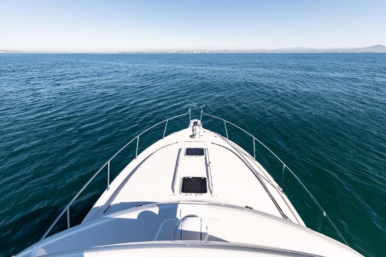 2018-38-pursuit-385-offshore