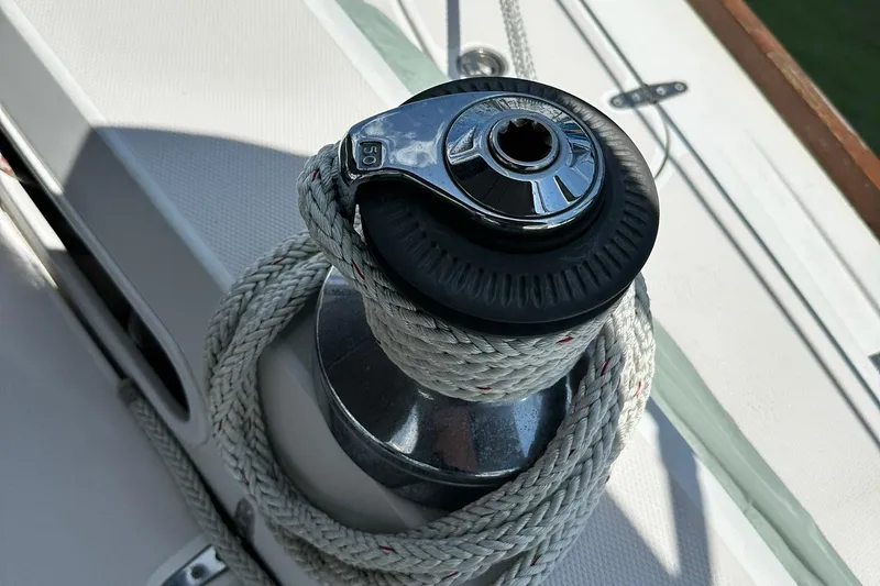 Champagne Lady Yacht Photos Pics Winch with rope on 2007 Sabre 386 sailboat deck.