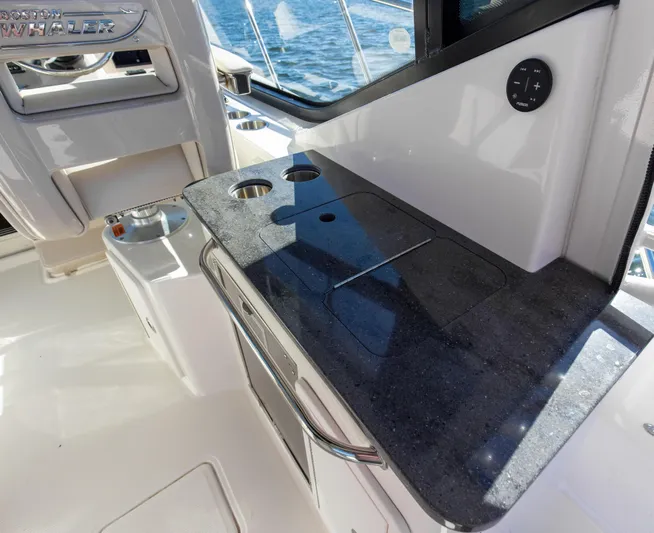 Optimism Yacht Photos Pics 2021 32 Boston Whaler 325 Conquest Optimism Console Sink