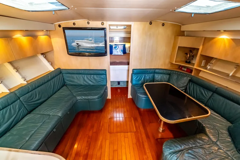 Magic Yacht Photos Pics 