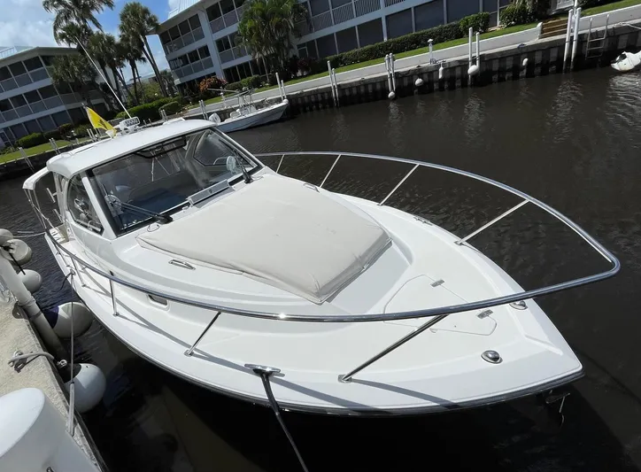 False Echoes Yacht Photos Pics Pursuit 32 False Echoes- Bow