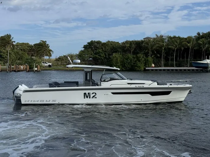 M2 Yacht Photos Pics 