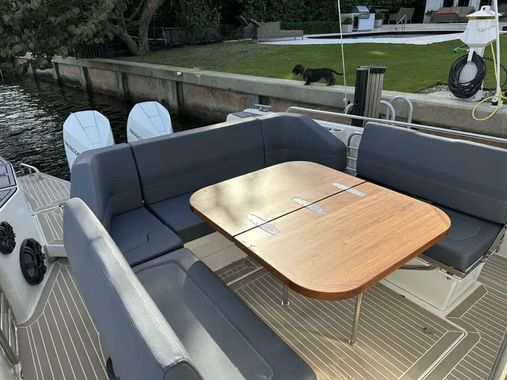 M2 Yacht Photos Pics 