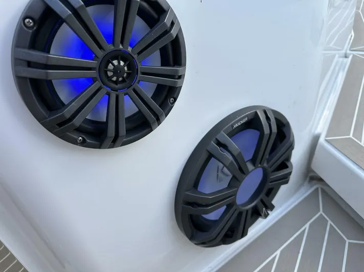 M2 Yacht Photos Pics 