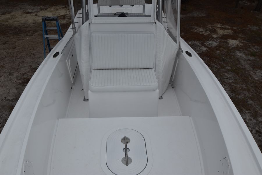 1985 Mako 25 Center Console