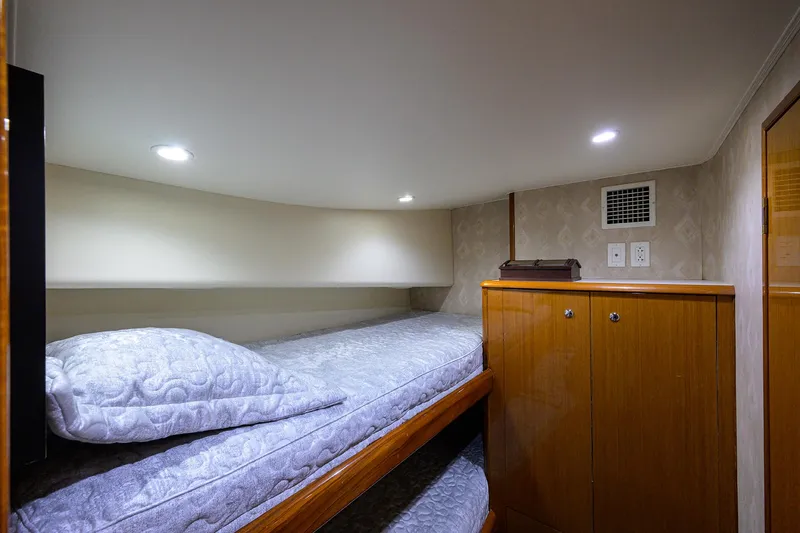 Night Bird Yacht Photos Pics Viking 61 Night Bird - Interior Mid Stateroom