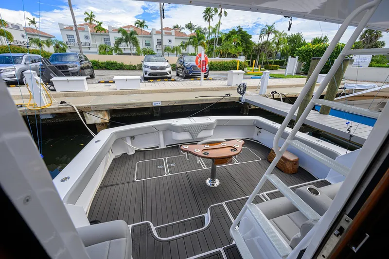 Night Bird Yacht Photos Pics Viking 61 Night Bird - Exterior Cockpit