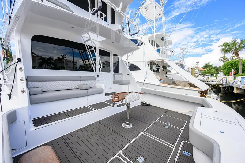 Night Bird Yacht Photos Pics Viking 61 Night Bird - Exterior Cockpit