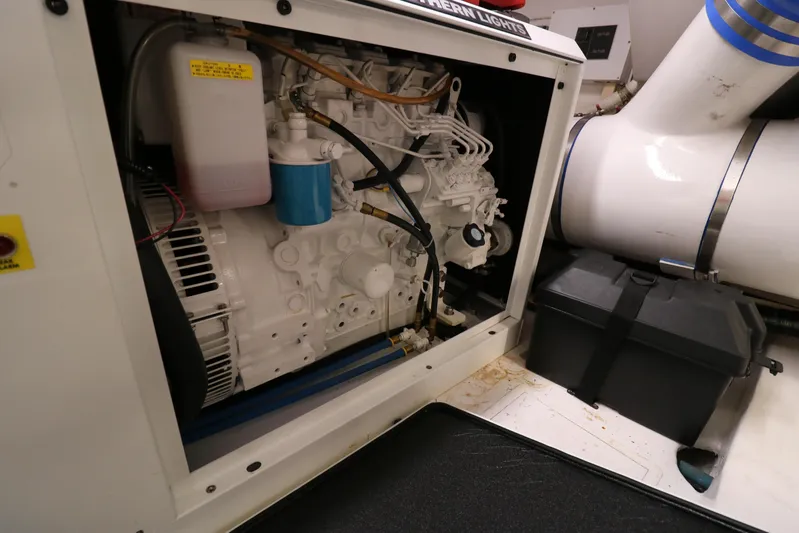 Night Bird Yacht Photos Pics Viking 61 Night Bird - Generator