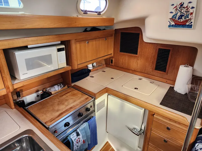 Karma Yacht Photos Pics 