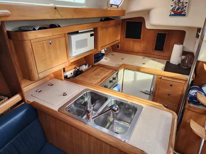 Karma Yacht Photos Pics 