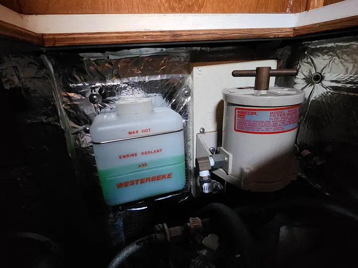 Karma Yacht Photos Pics 