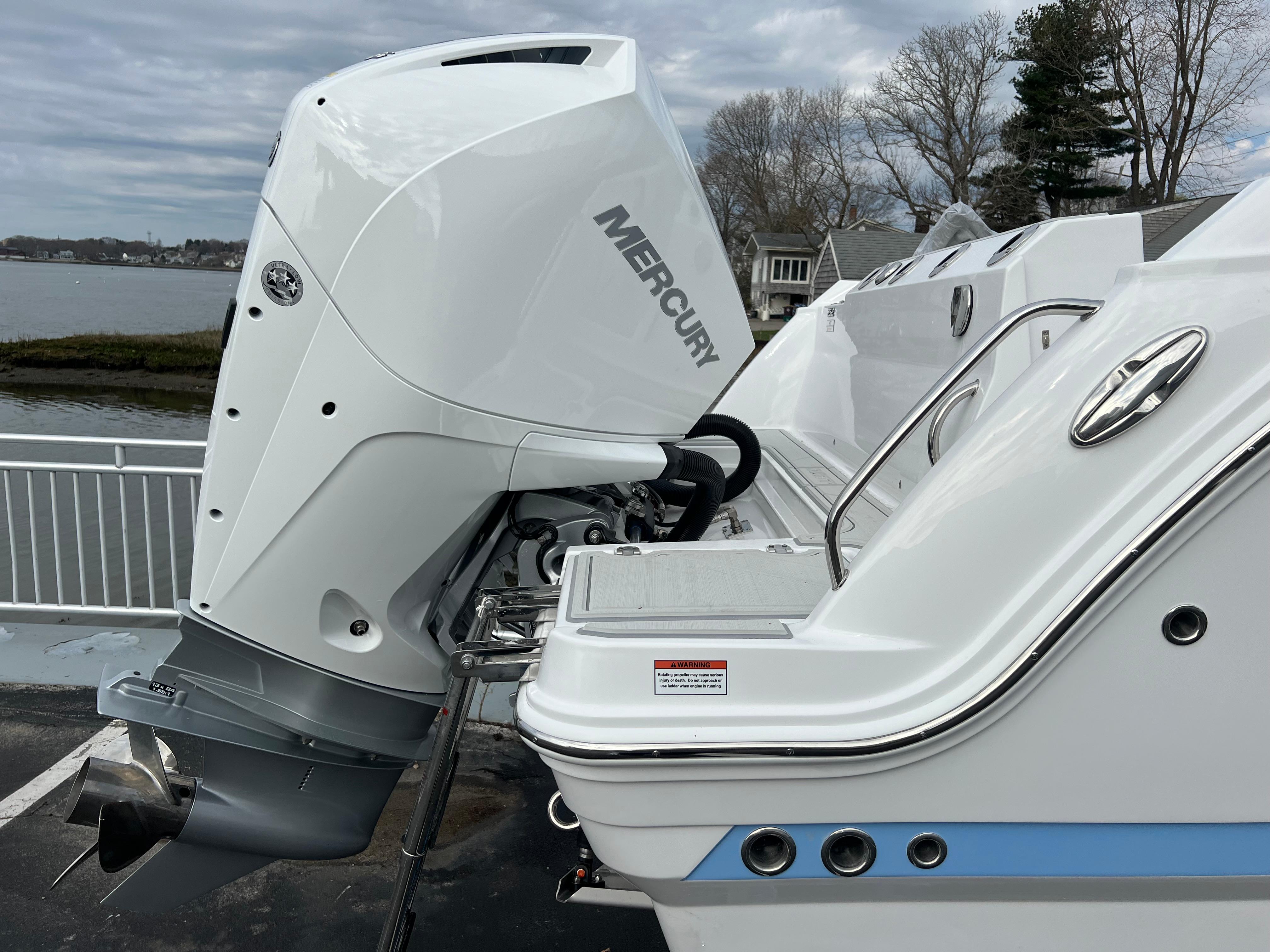 2024 Blackfin 252 CC Center Console for sale - YachtWorld