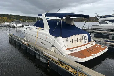 Rinker 342 Fiesta Vee