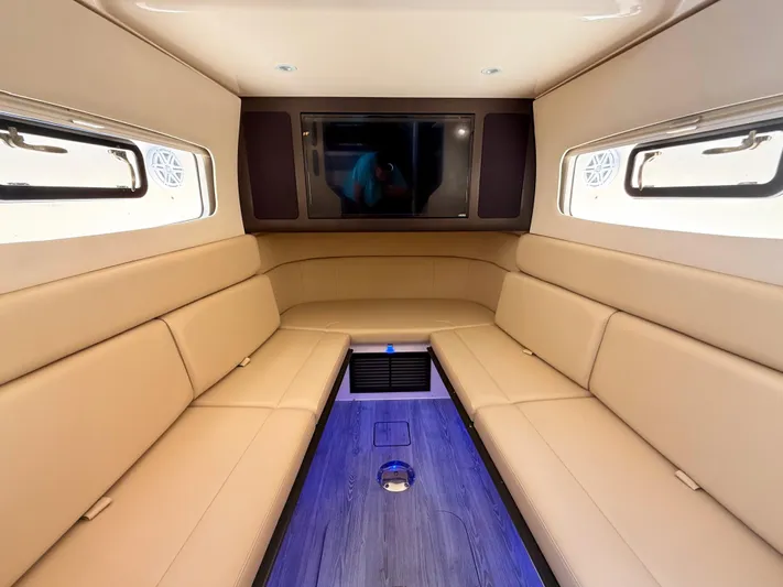 Wild Horses Yacht Photos Pics 