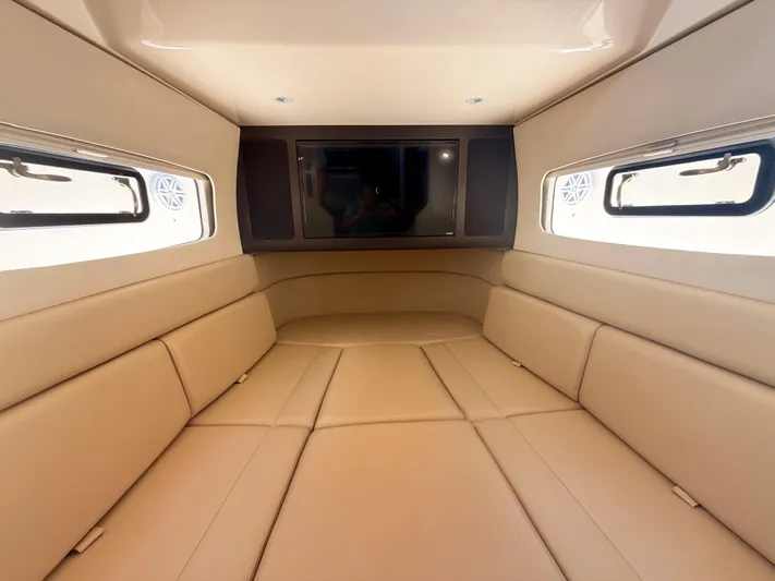 Wild Horses Yacht Photos Pics 