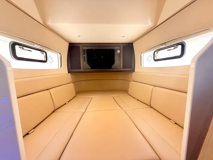 Wild Horses Yacht Photos Pics 