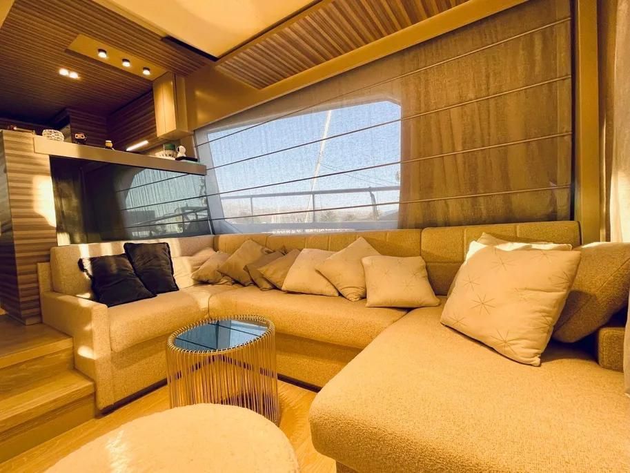 2021 Ferretti Yachts 66 