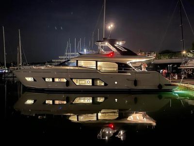 Yacht