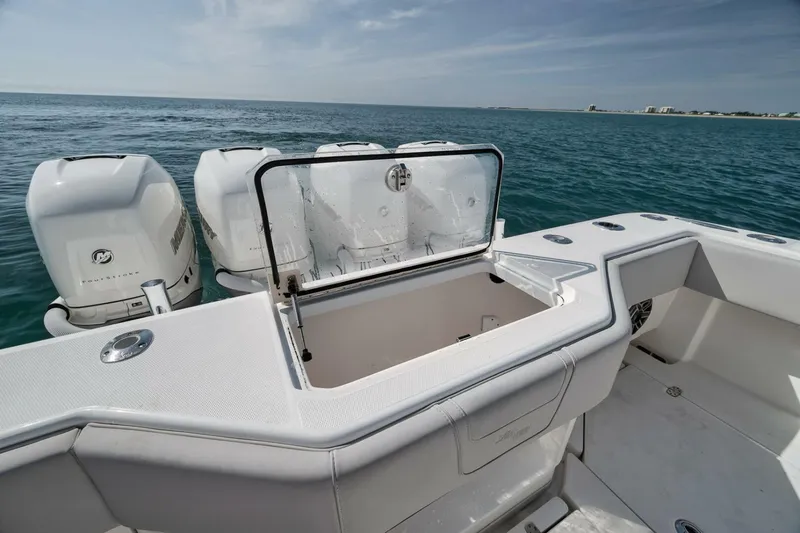  Yacht Photos Pics 2020 SeaVee 39 boat with powerful outboard engines on open water.