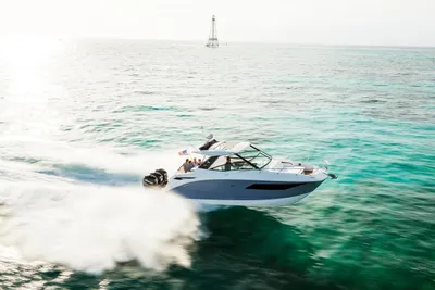 2025 Sea Ray Sundancer 320 OB