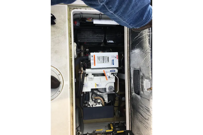  Yacht Photos Pics Engine compartment of a 2009 Fountain 33 Sportfish Cruiser boat.