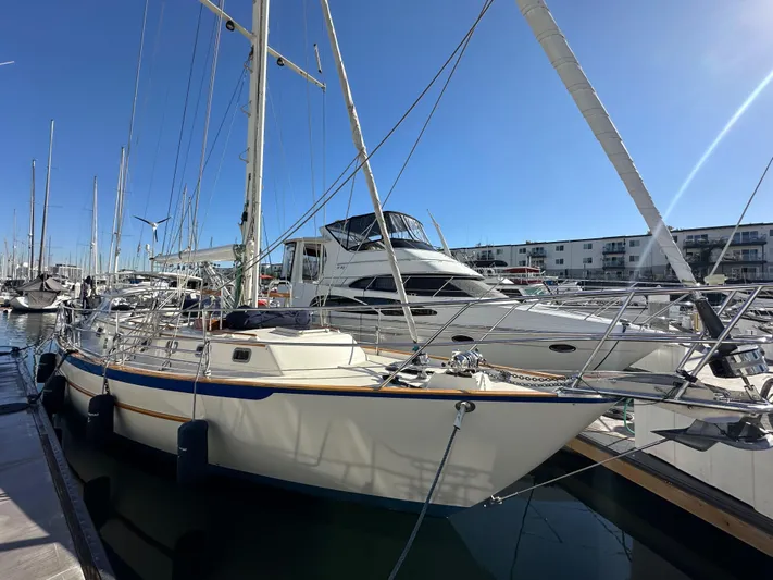 Island Nomad Yacht Photos Pics 