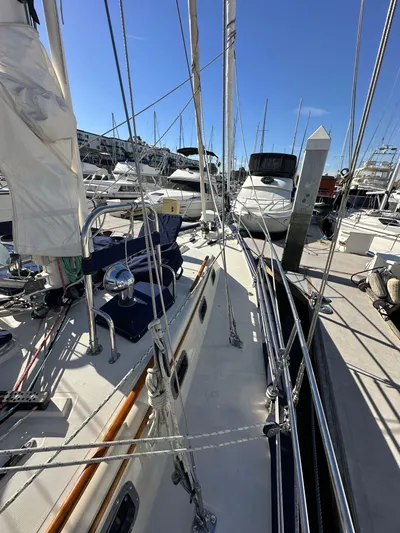 Island Nomad Yacht Photos Pics 