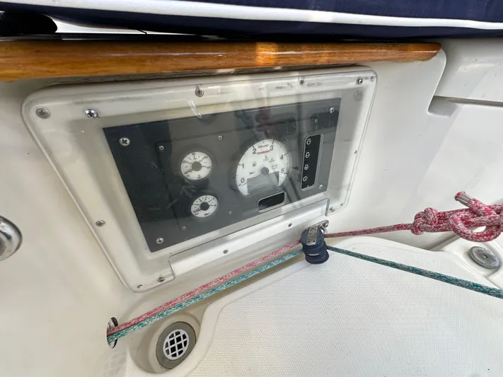 Island Nomad Yacht Photos Pics 