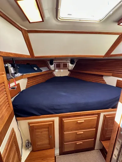 Island Nomad Yacht Photos Pics 