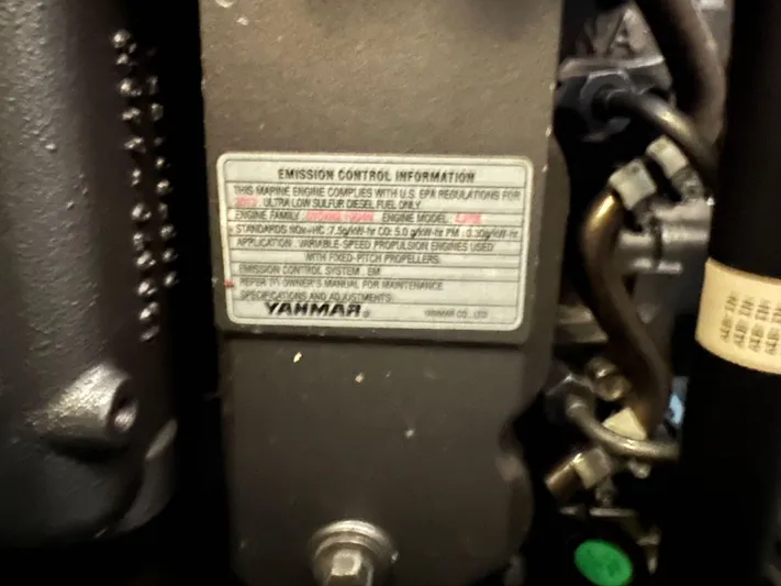 Island Nomad Yacht Photos Pics 