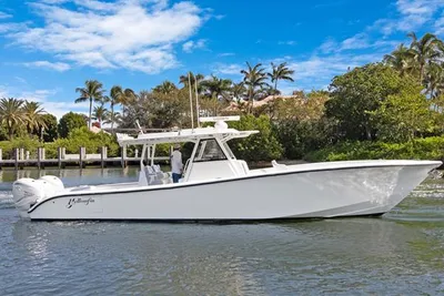 Yellowfin 39 Center Console