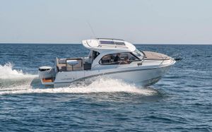 2022 Beneteau Antares 8