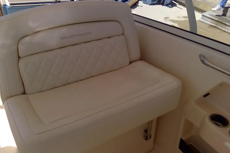  Yacht Photos Pics 2023 Grady-White Freedom 285 boat interior seat with quilted design.