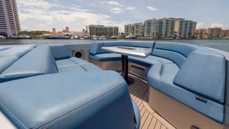 Robin's Nest Yacht Photos Pics 