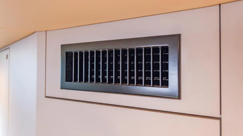 Robin's Nest Yacht Photos Pics 