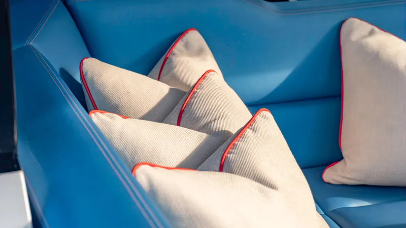 Robin's Nest Yacht Photos Pics 