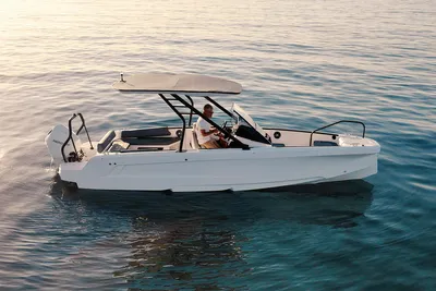 2025 Axopar 22 T-Top