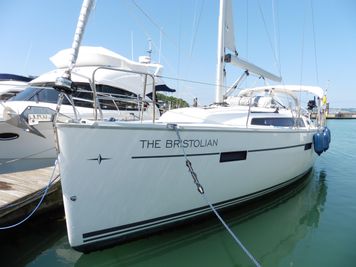 2014 Bavaria 37