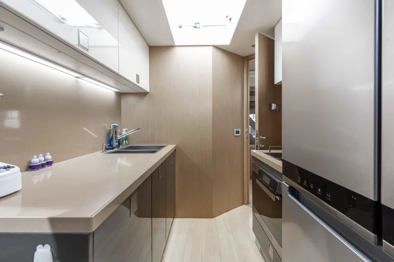 Sea T Sea Yacht Photos Pics 