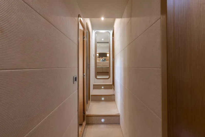 Sea T Sea Yacht Photos Pics 