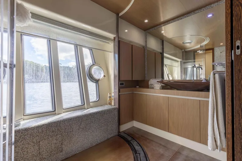 Sea T Sea Yacht Photos Pics 