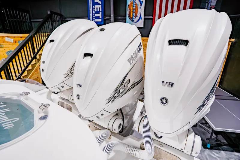  Yacht Photos Pics Triple Yamaha V8 outboard engines on a 2012 Yellowfin 39 Offshore boat.