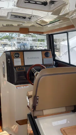  Yacht Photos Pics Interior of 2022 Ranger Tugs R-25 boat with Garmin navigation system.